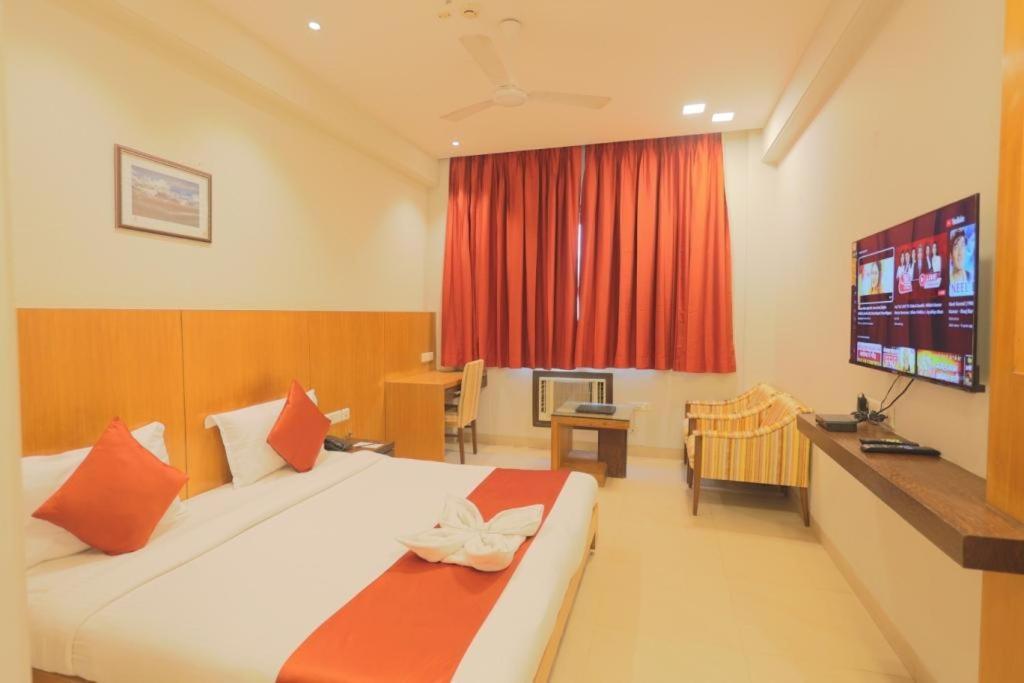 Hotel The Amaris Rishikesh Exterior photo