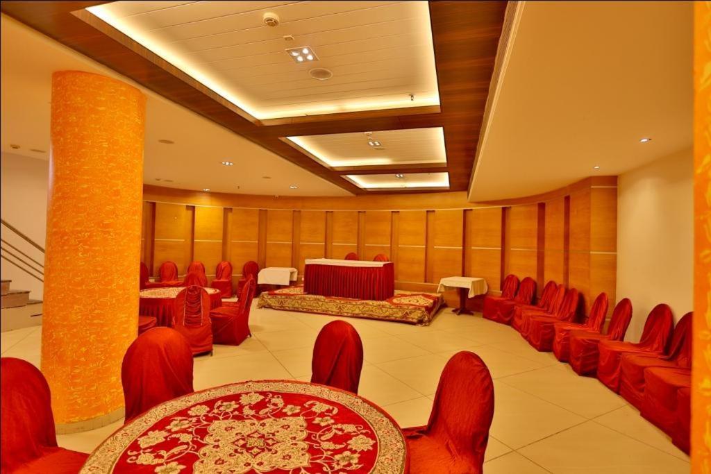 Hotel The Amaris Rishikesh Exterior photo