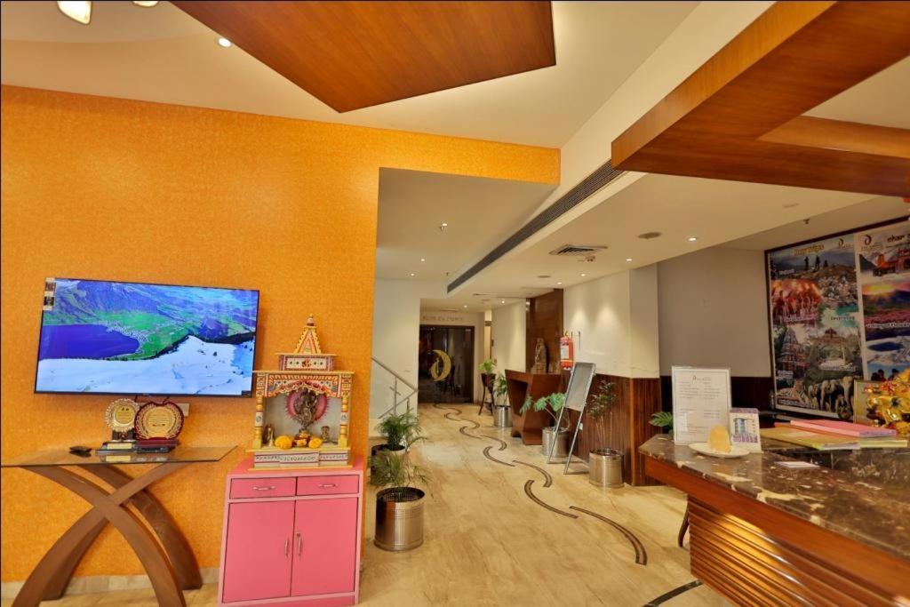 Hotel The Amaris Rishikesh Exterior photo