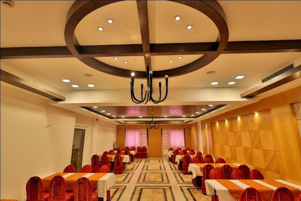 Hotel The Amaris Rishikesh Exterior photo
